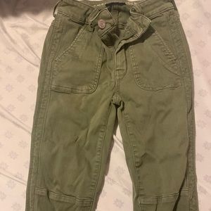 AE CROPPED HI RISE JEANS